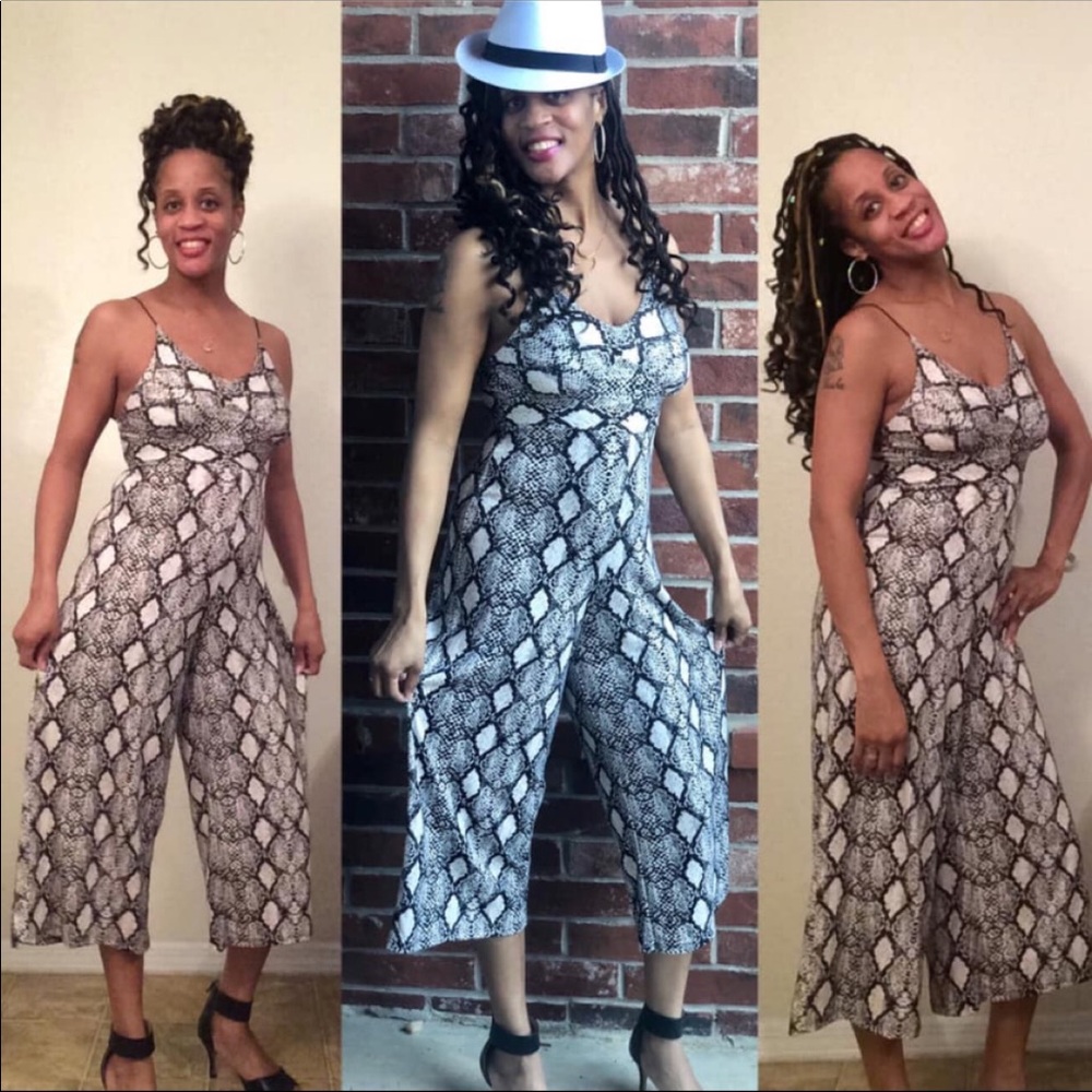 ✨✨BRAND NEW SNAKE PRINT JUMPSUIT